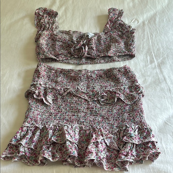 Brown and White Ruffled Mini Skirt Resort Wear - Picture 1 of 5